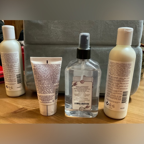 Kiehls: duo/set of lavender from Kiehls and Quinn. Never been open. Brand new. - Picture 2 of 4